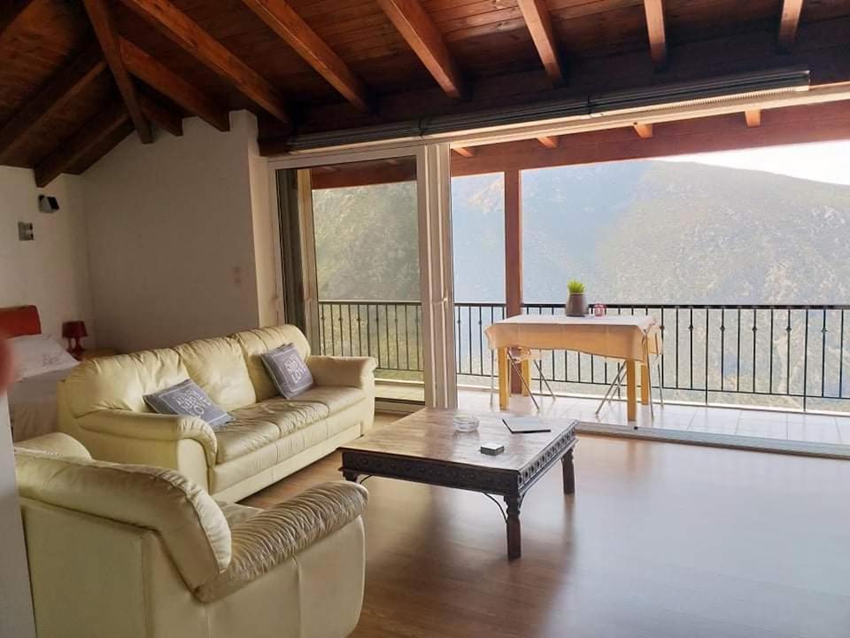Delphi Skyview Apartman Kültér fotó